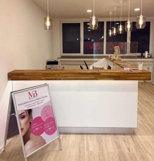 MEDICARE BEAUTY Standort in Köln zur Lippenaufspritzung und Jawline Behandlung